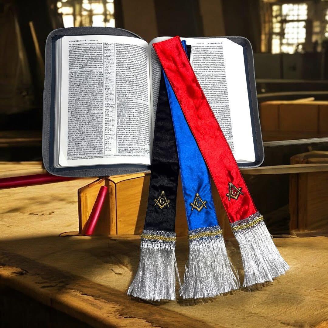 Marcadores de Biblias con Emblema Masónico
