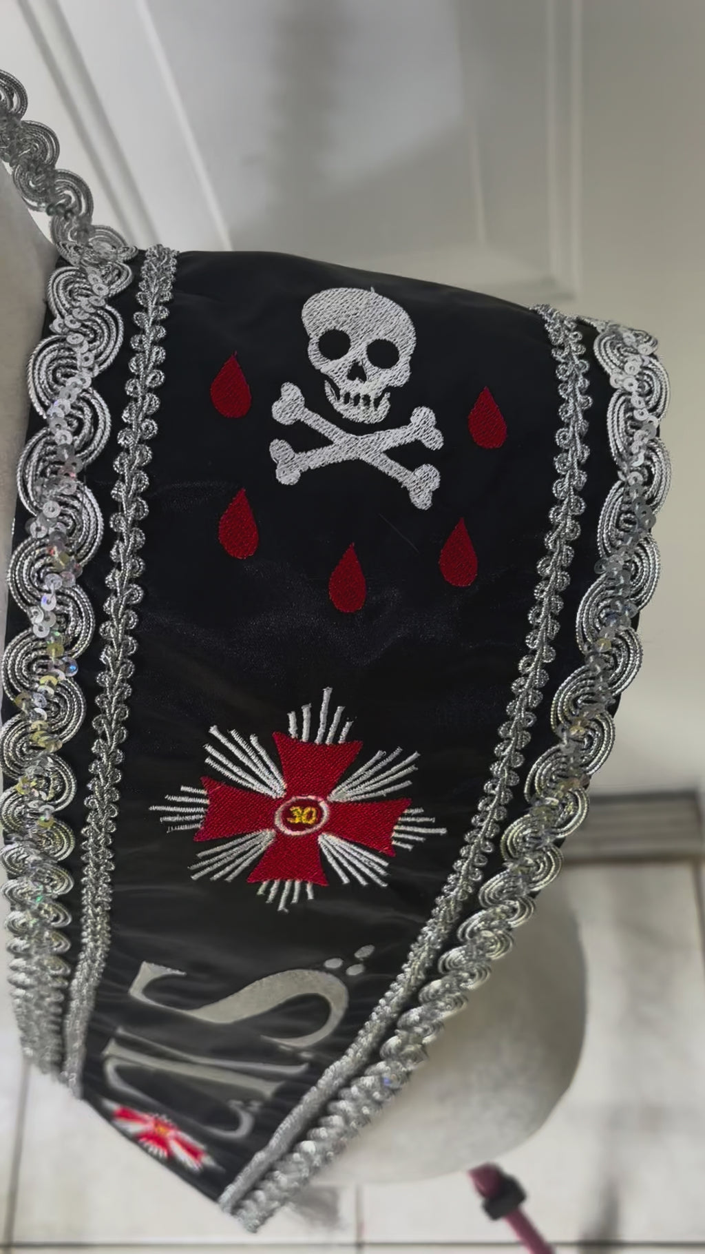 Banda Masónica de Grado 30° – Caballero Kadosh